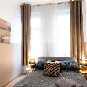 Hostel Clicktheflat Aleje Niepodleglosci Center, Warsaw